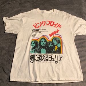 Pink Floyd shirt